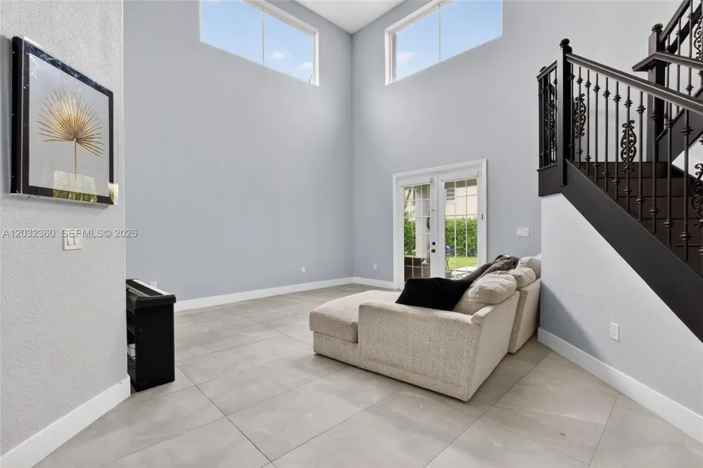 2167 SW 176th Ter Miramar, FL 33029