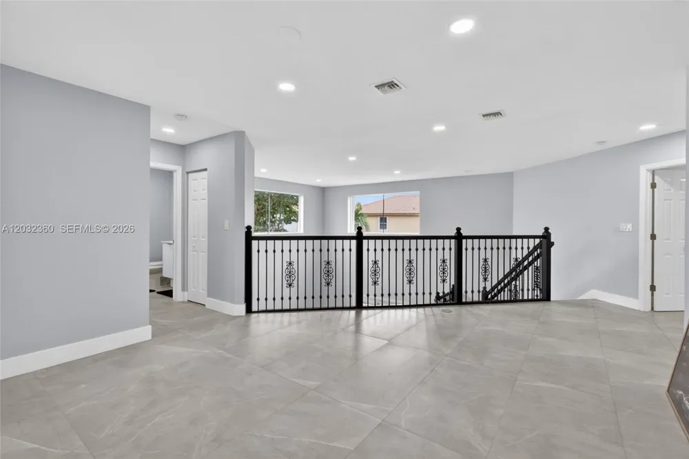 2167 SW 176th Ter Miramar, FL 33029