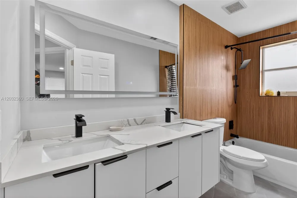 2167 SW 176th Ter Miramar, FL 33029