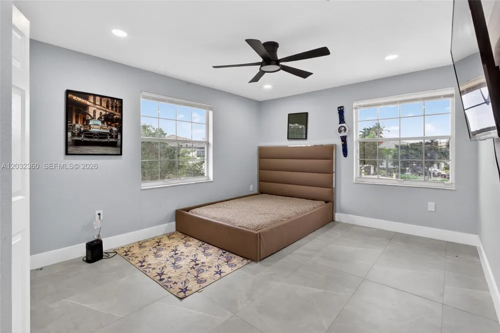 2167 SW 176th Ter Miramar, FL 33029