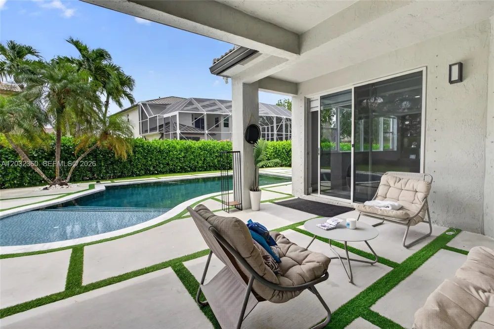 2167 SW 176th Ter Miramar, FL 33029