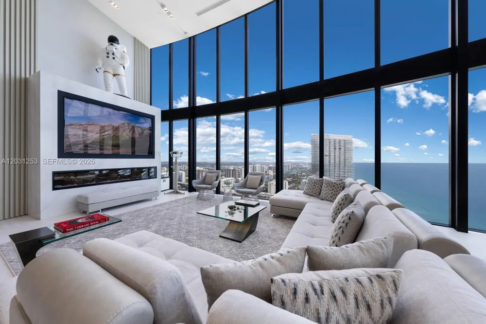 18555 Collins Ave #4405 Sunny Isles Beach, FL 33160