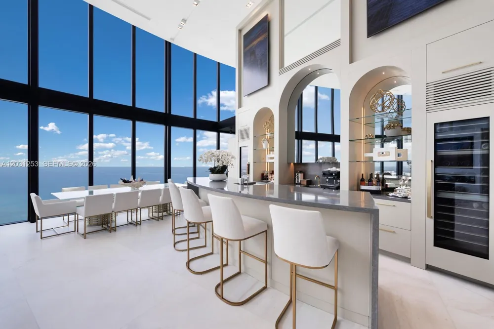 18555 Collins Ave #4405 Sunny Isles Beach, FL 33160