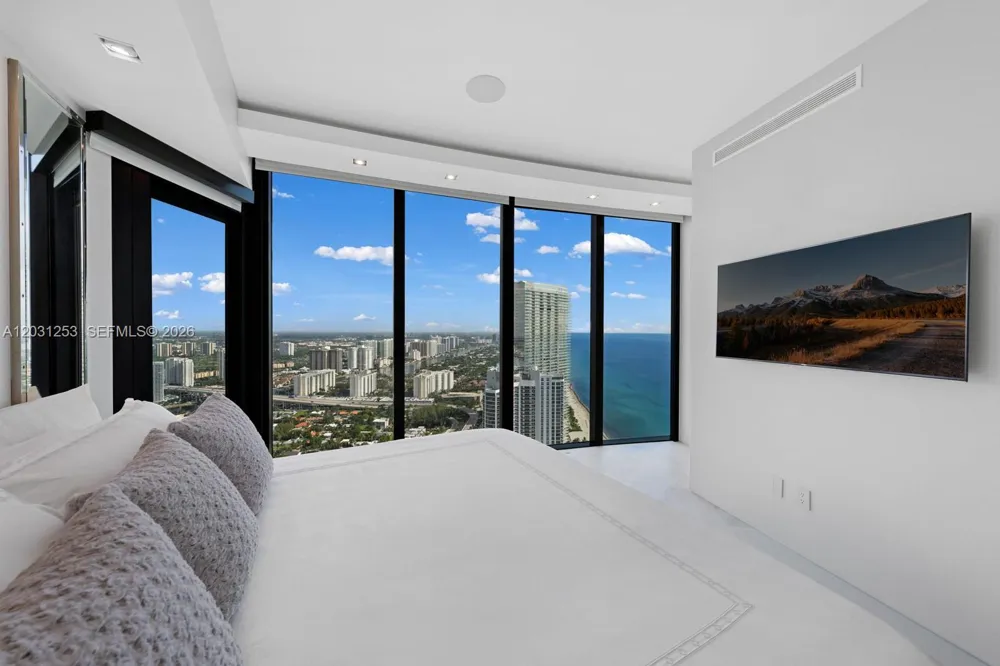 18555 Collins Ave #4405 Sunny Isles Beach, FL 33160