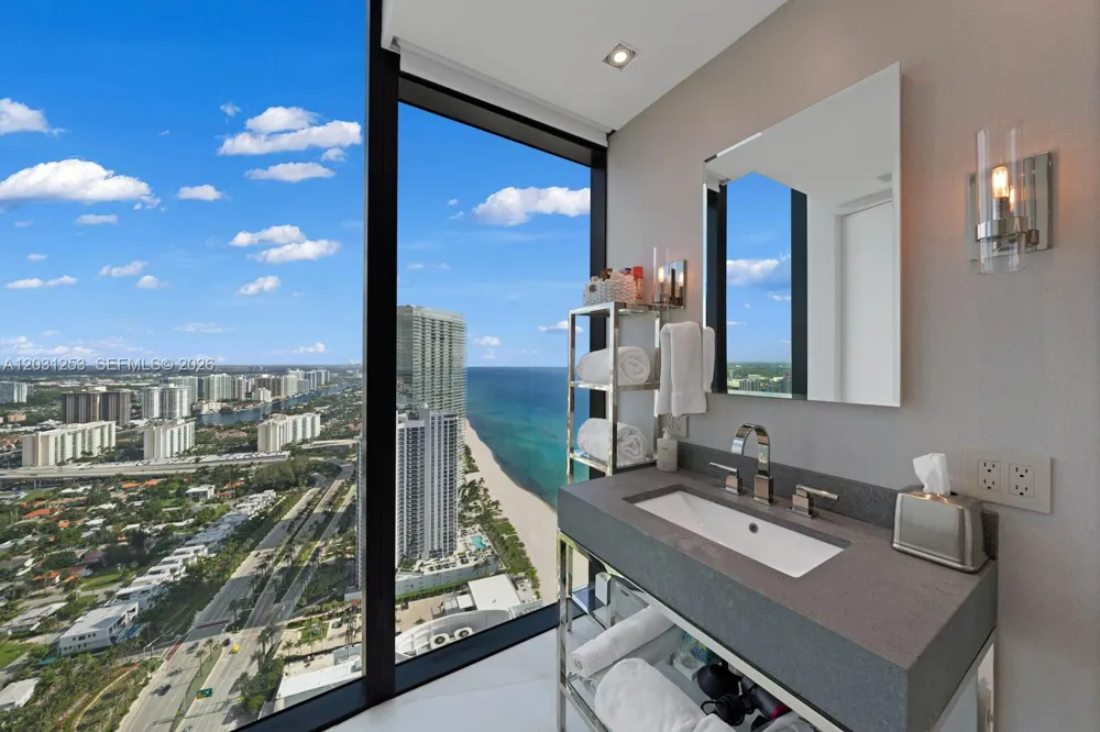 18555 Collins Ave #4405 Sunny Isles Beach, FL 33160