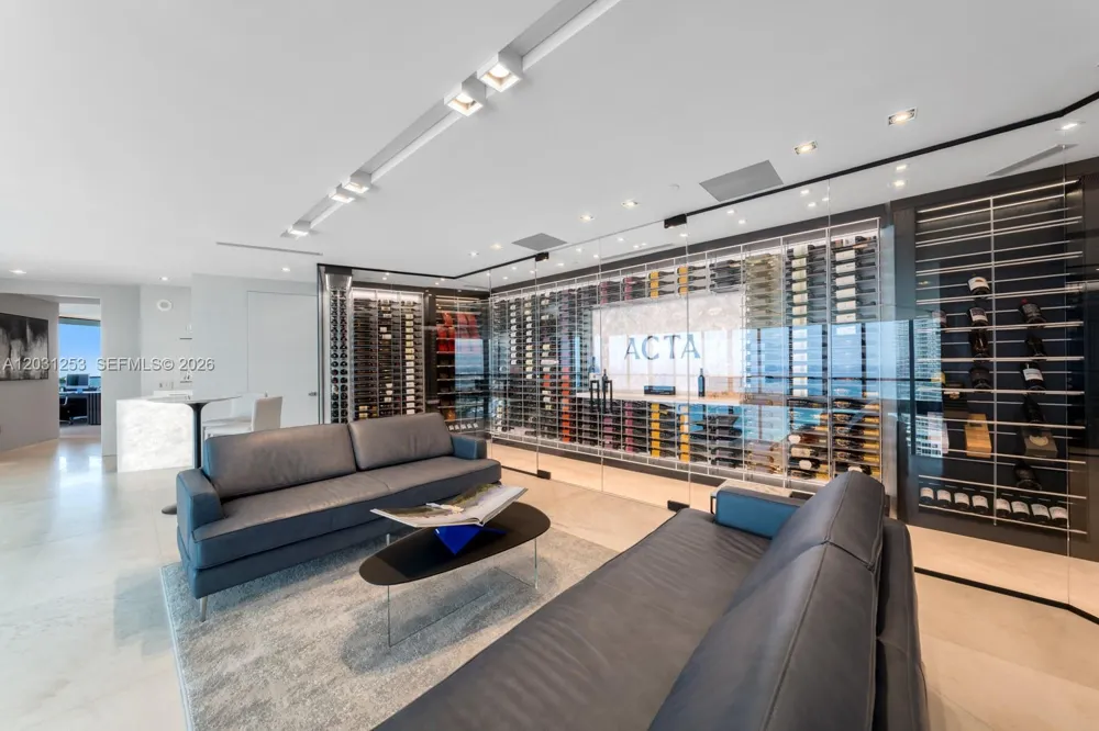 18555 Collins Ave #4405 Sunny Isles Beach, FL 33160