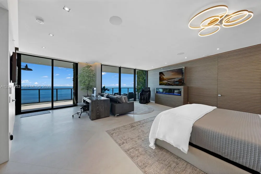 18555 Collins Ave #4405 Sunny Isles Beach, FL 33160