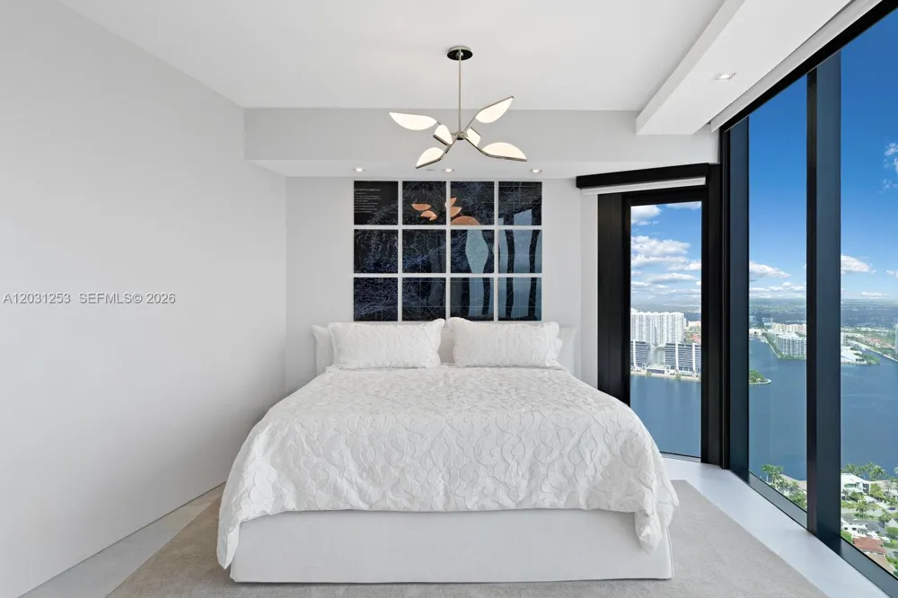18555 Collins Ave #4405 Sunny Isles Beach, FL 33160
