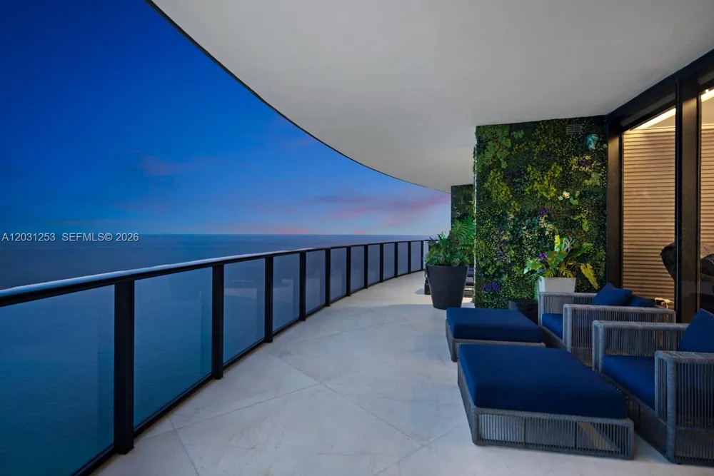 18555 Collins Ave #4405 Sunny Isles Beach, FL 33160