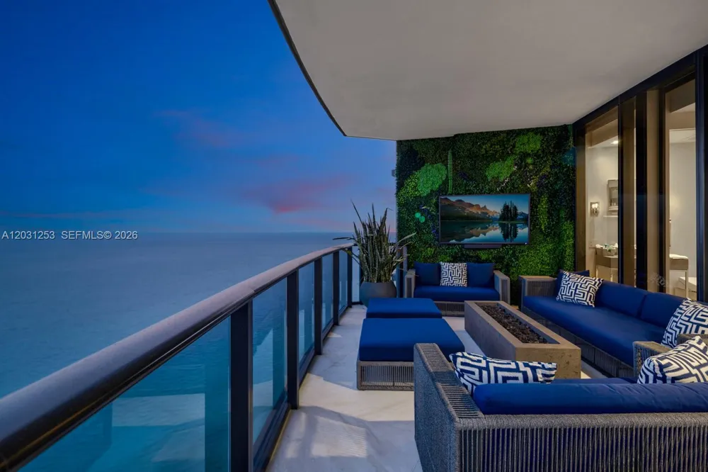 18555 Collins Ave #4405 Sunny Isles Beach, FL 33160