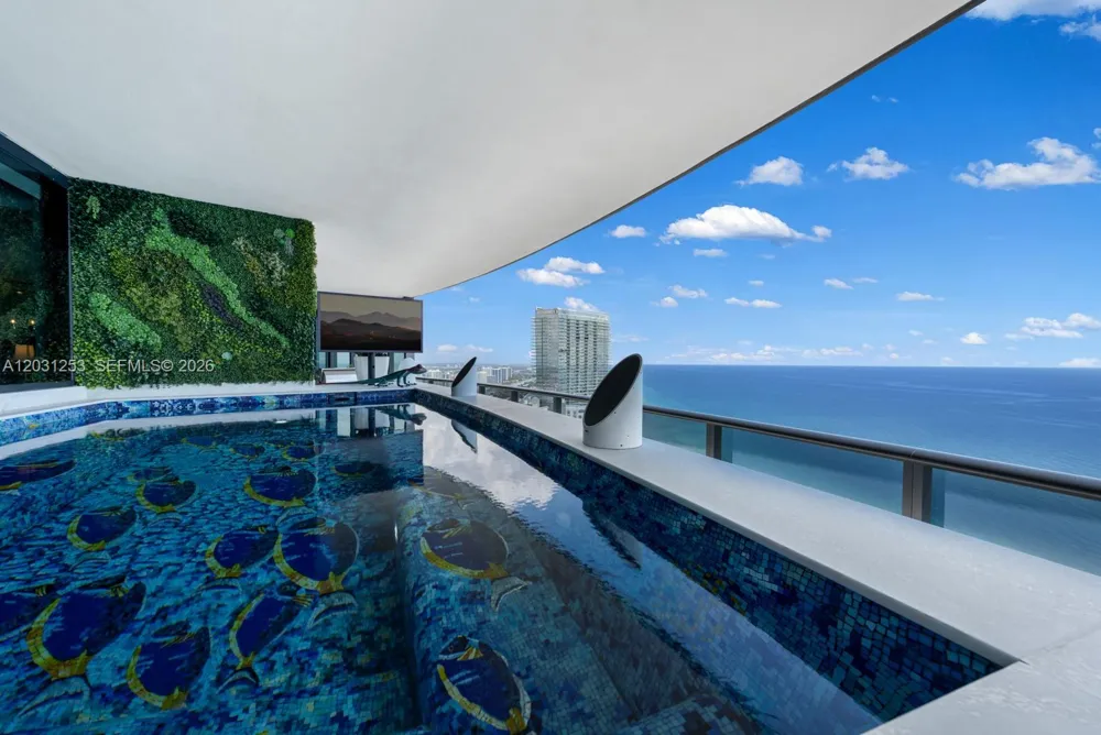 18555 Collins Ave #4405 Sunny Isles Beach, FL 33160