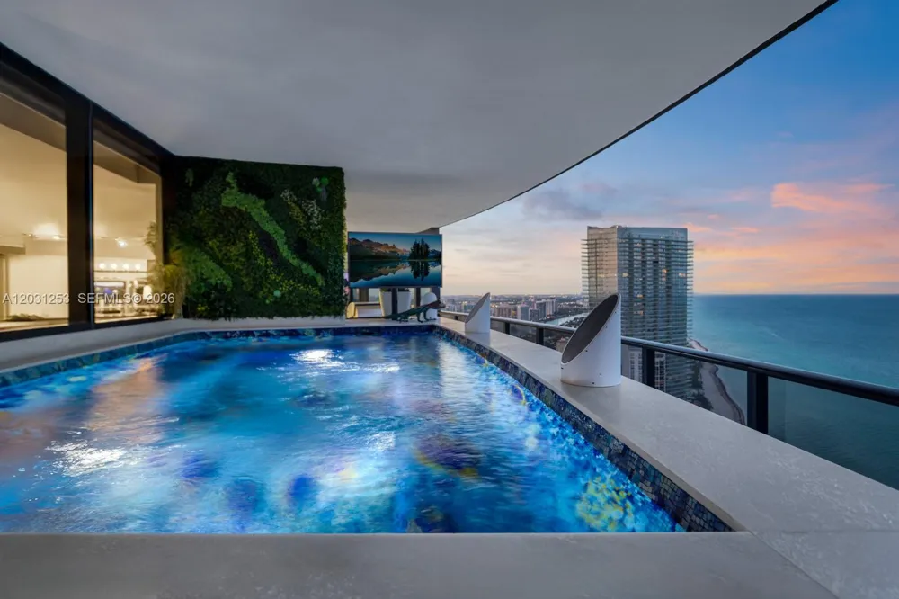 18555 Collins Ave #4405 Sunny Isles Beach, FL 33160