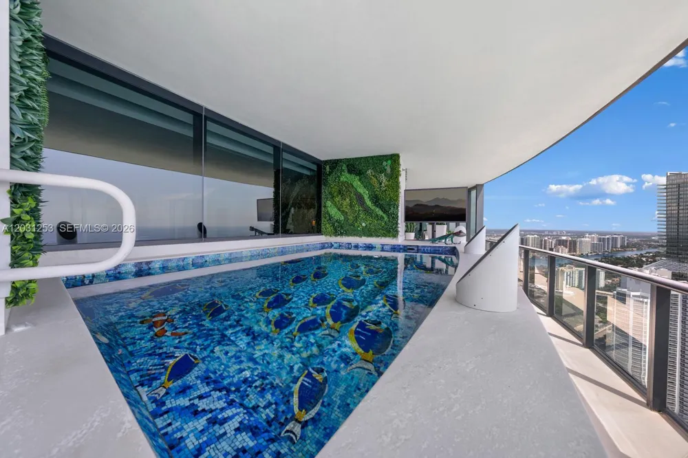 18555 Collins Ave #4405 Sunny Isles Beach, FL 33160