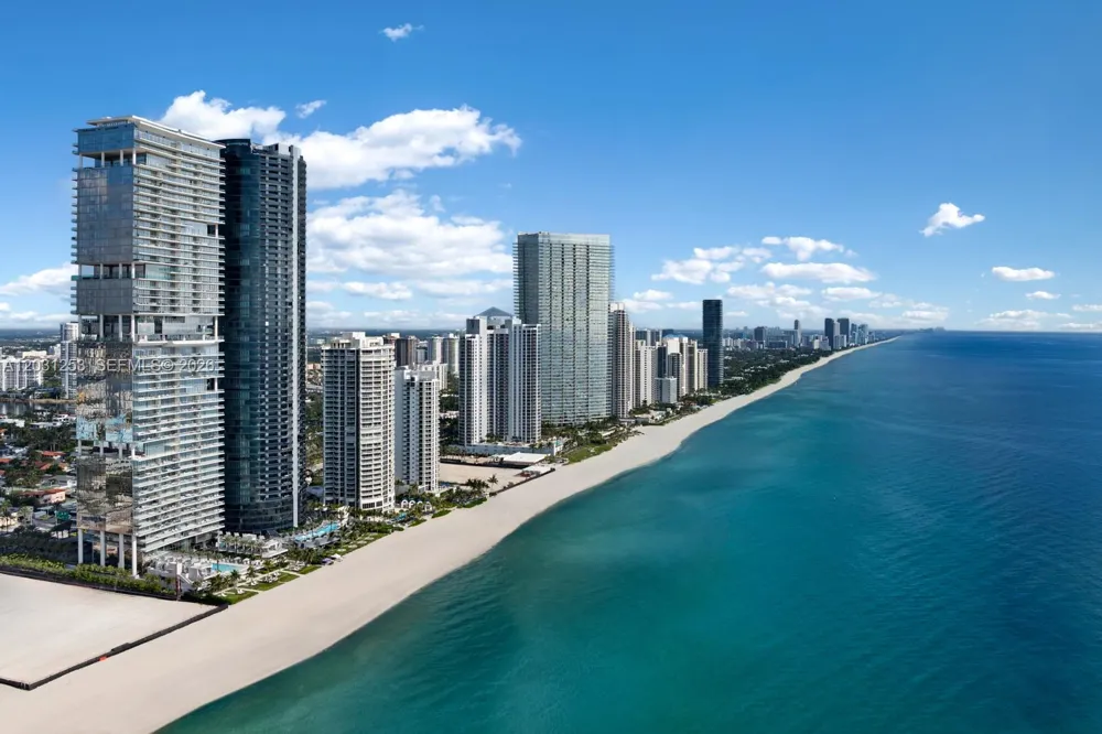18555 Collins Ave #4405 Sunny Isles Beach, FL 33160