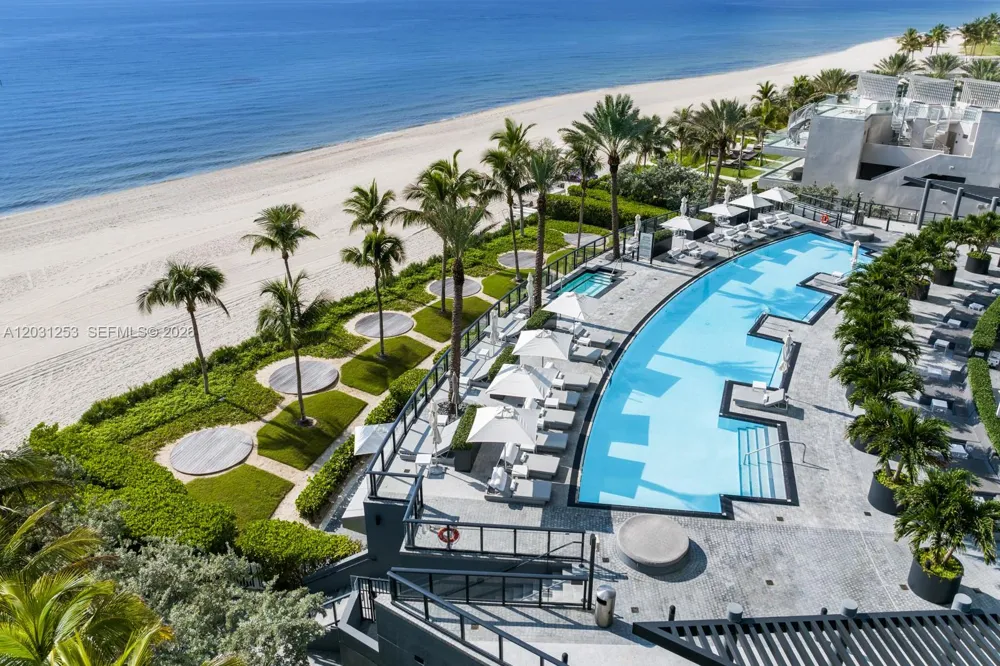 18555 Collins Ave #4405 Sunny Isles Beach, FL 33160