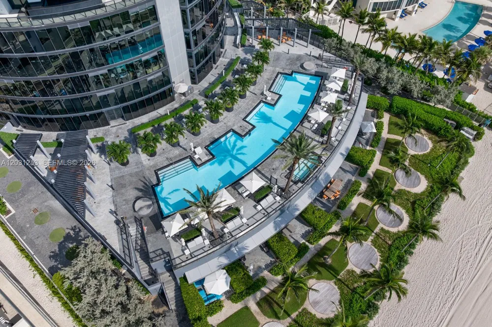 18555 Collins Ave #4405 Sunny Isles Beach, FL 33160