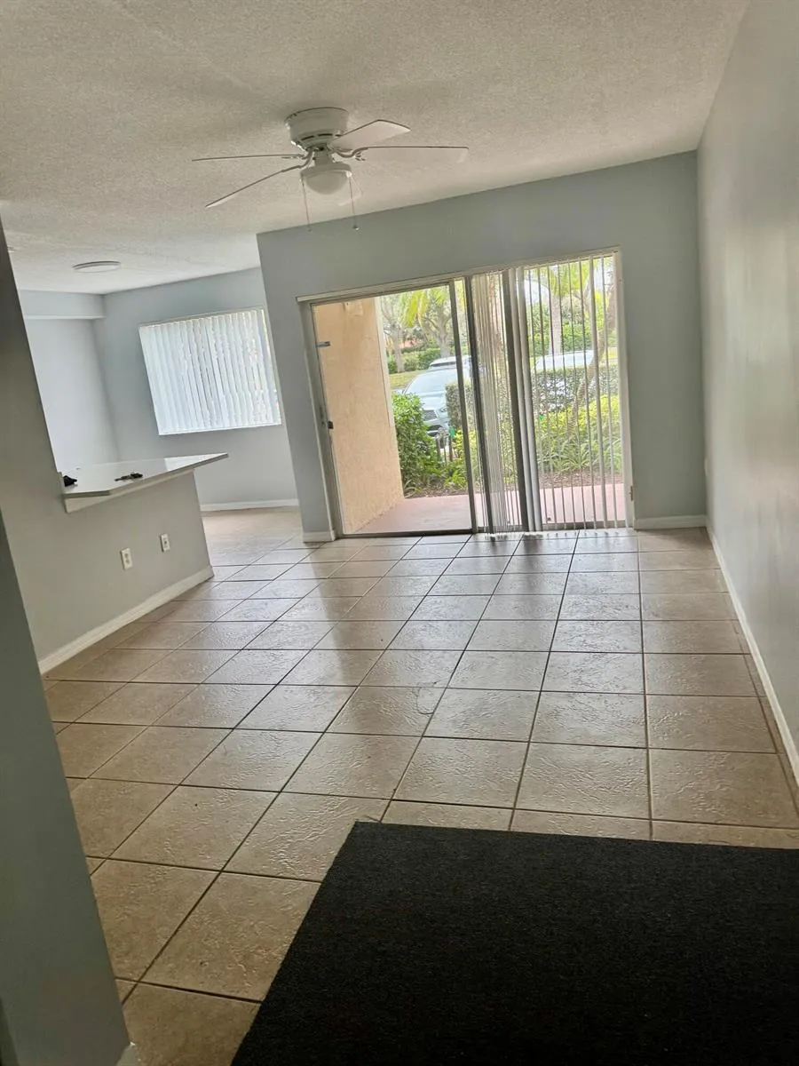 1670 42nd Circle #105 Vero Beach, FL 32967