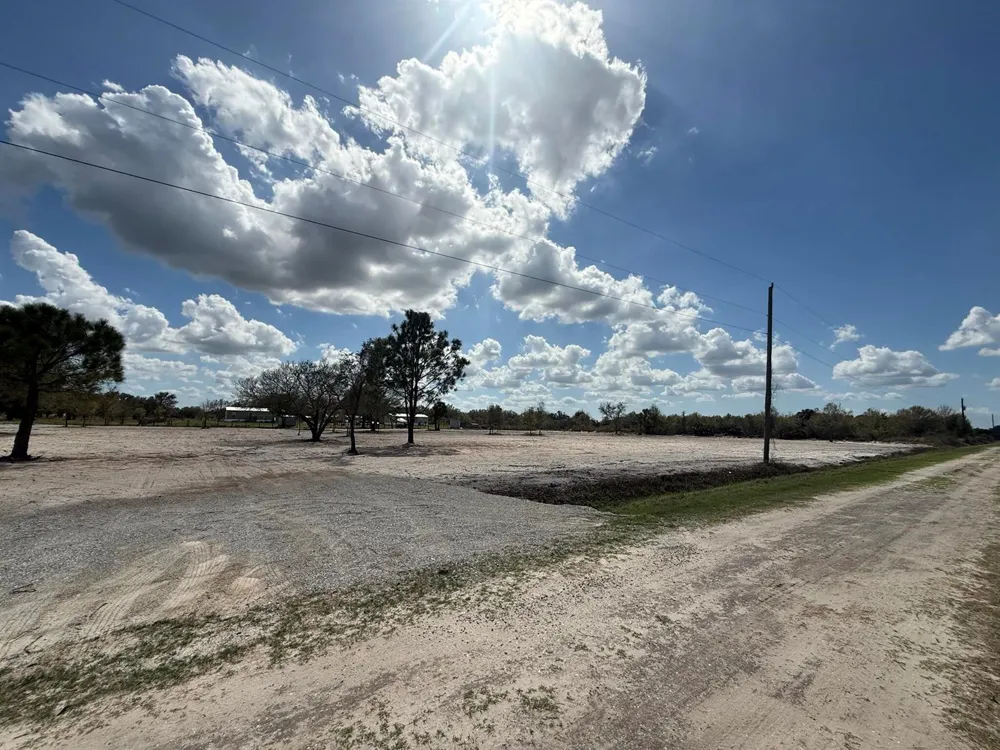 14416 NW 252nd Street Okeechobee, FL 34972