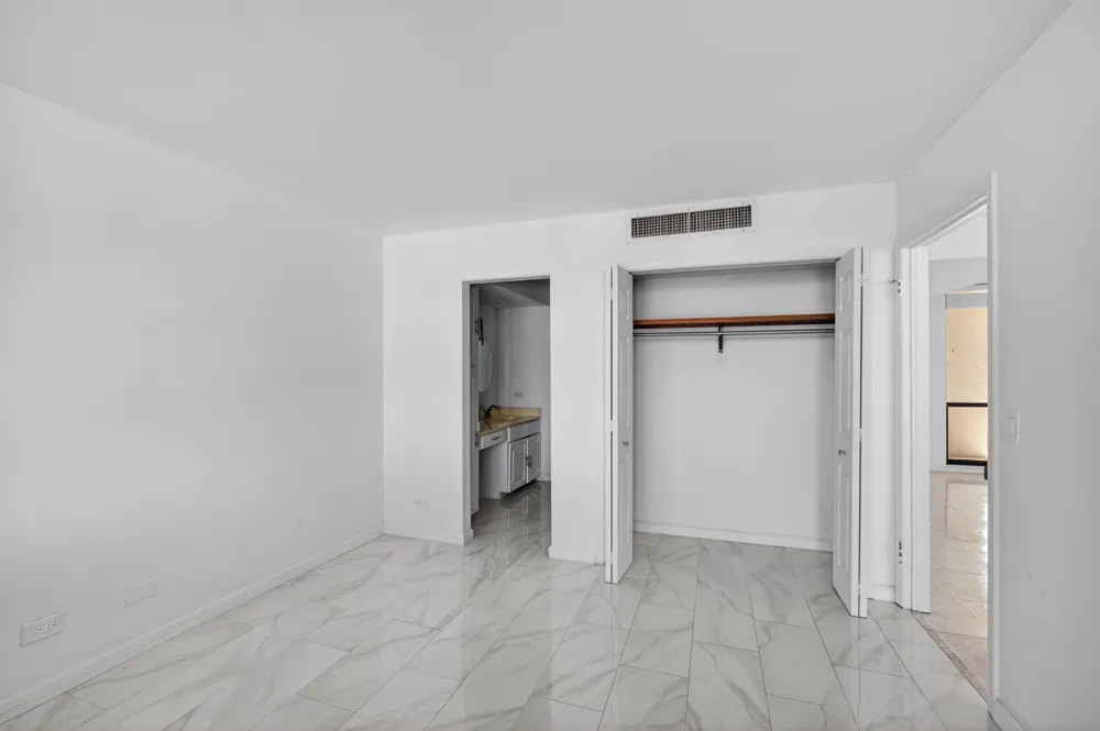 134 Lakeshore Drive #T14 North Palm Beach, FL 33408