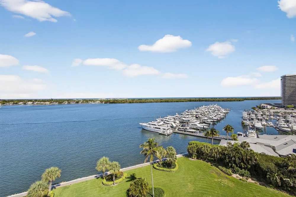 134 Lakeshore Drive #T14 North Palm Beach, FL 33408