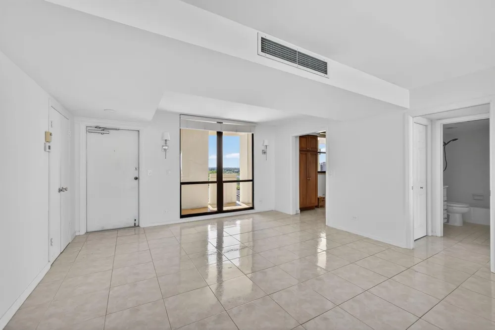 134 Lakeshore Drive #T14 North Palm Beach, FL 33408