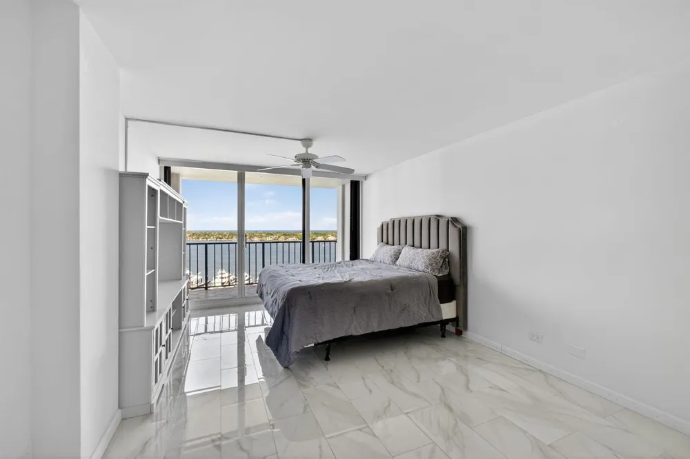 134 Lakeshore Drive #T14 North Palm Beach, FL 33408