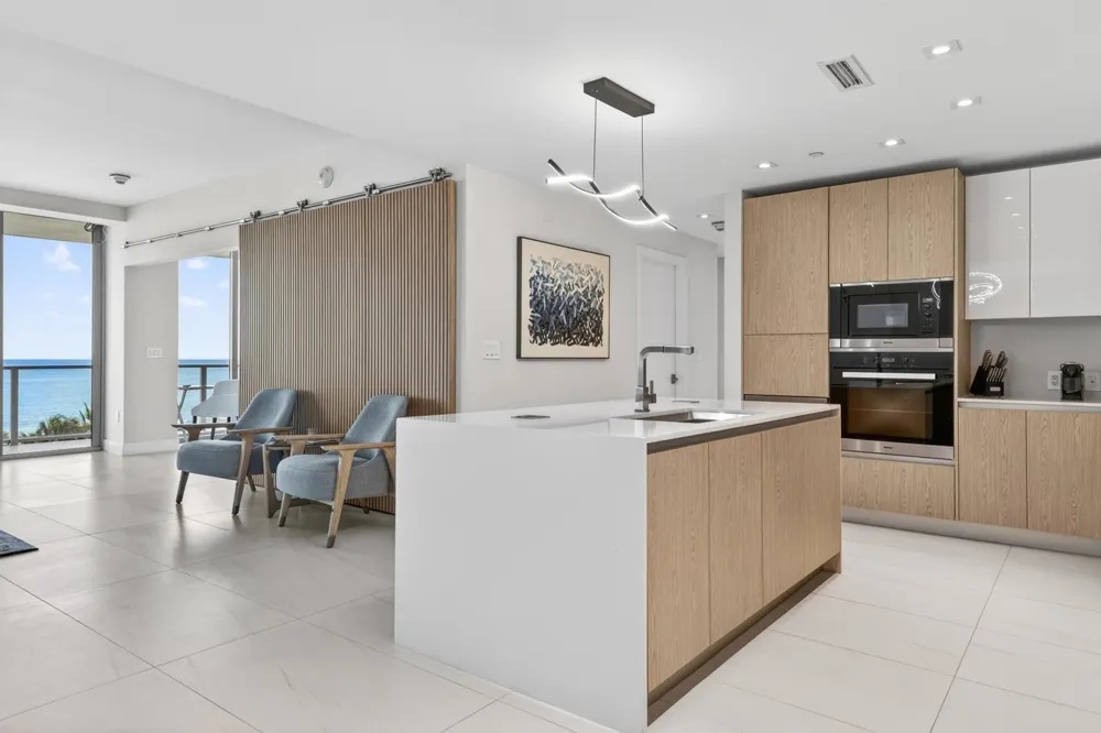 3100 Ocean Drive #804p Singer Island, FL 33404