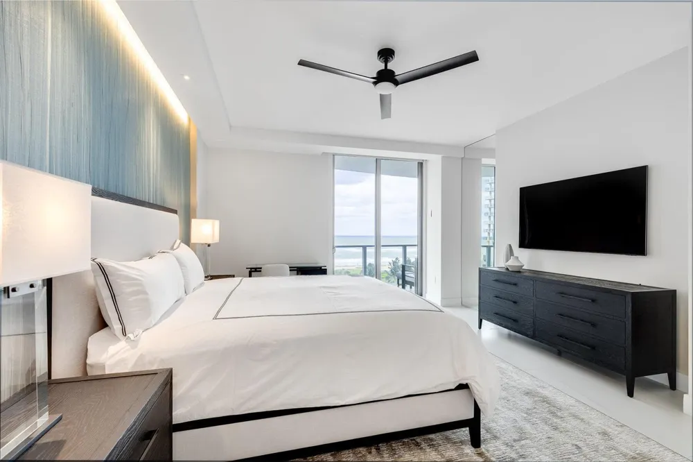 3100 Ocean Drive #804p Singer Island, FL 33404