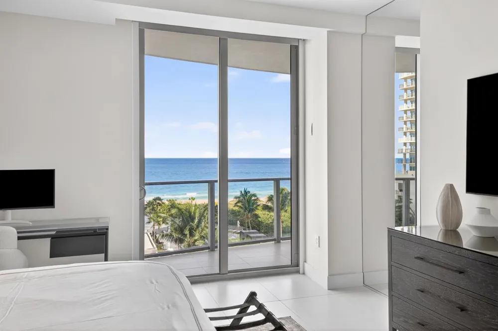 3100 Ocean Drive #804p Singer Island, FL 33404