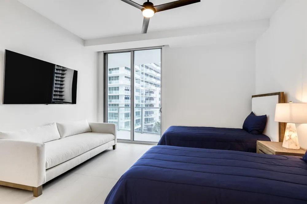 3100 Ocean Drive #804p Singer Island, FL 33404