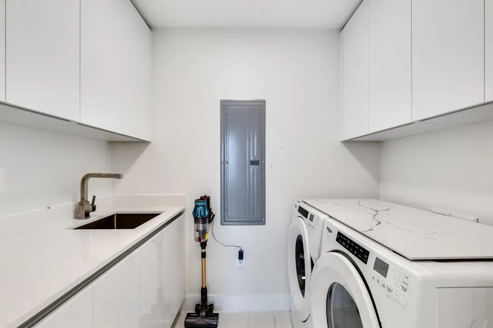 3100 Ocean Drive #804p Singer Island, FL 33404