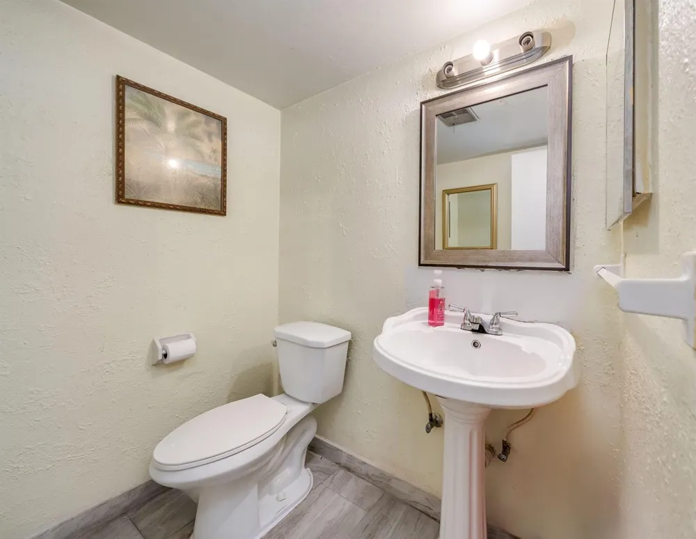 7 Ann Lee Lane Tamarac, FL 33319