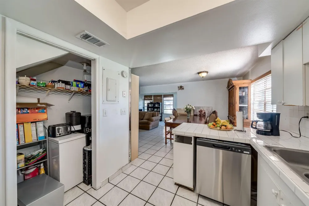 7 Ann Lee Lane Tamarac, FL 33319