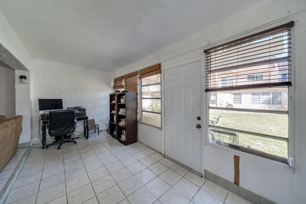 7 Ann Lee Lane Tamarac, FL 33319
