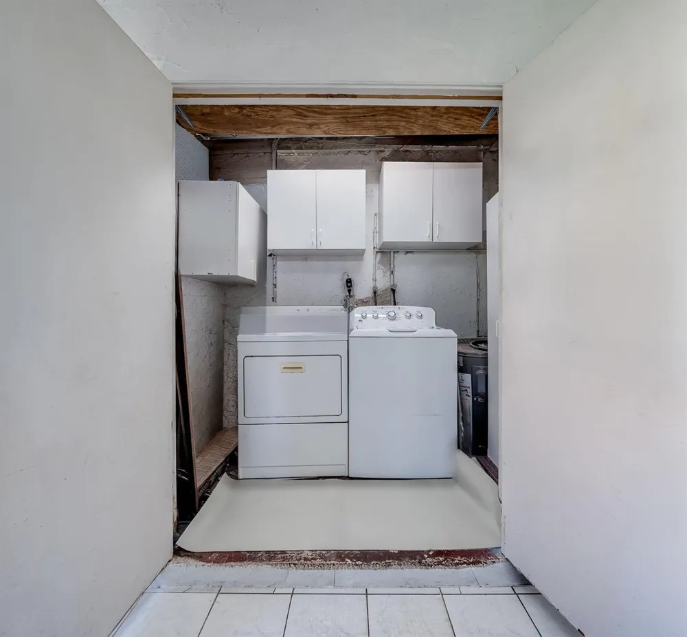 7 Ann Lee Lane Tamarac, FL 33319