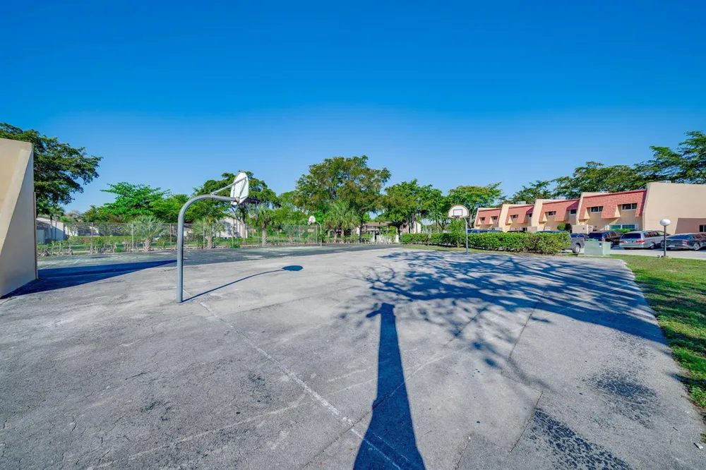 7 Ann Lee Lane Tamarac, FL 33319