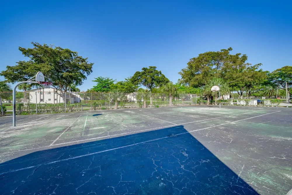 7 Ann Lee Lane Tamarac, FL 33319