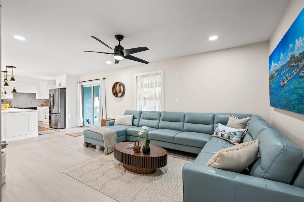 9165 SE Yacht Club Circle Hobe Sound, FL 33455