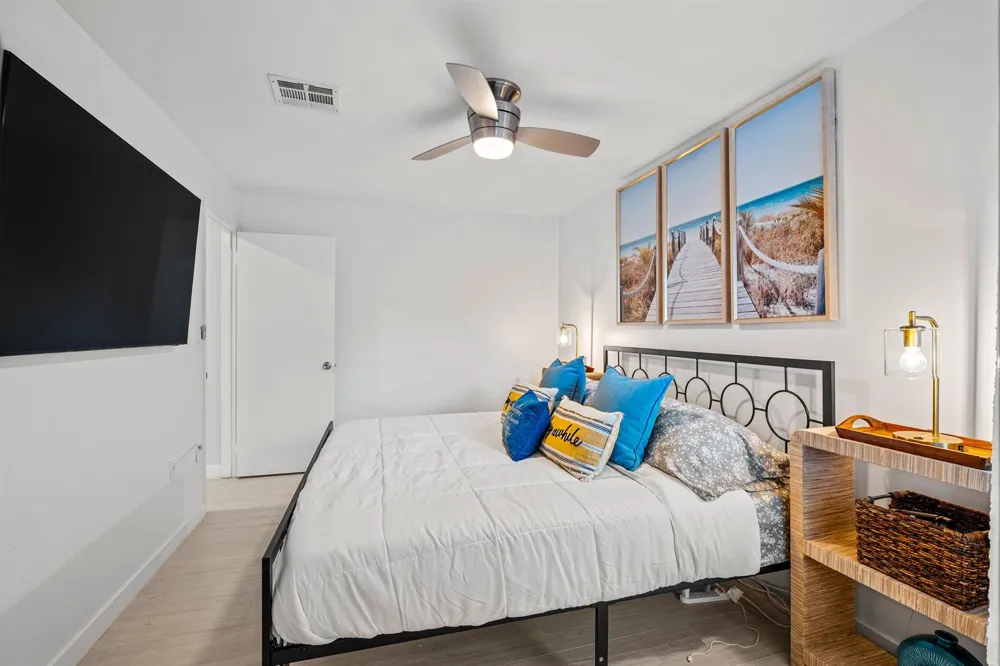 9165 SE Yacht Club Circle Hobe Sound, FL 33455