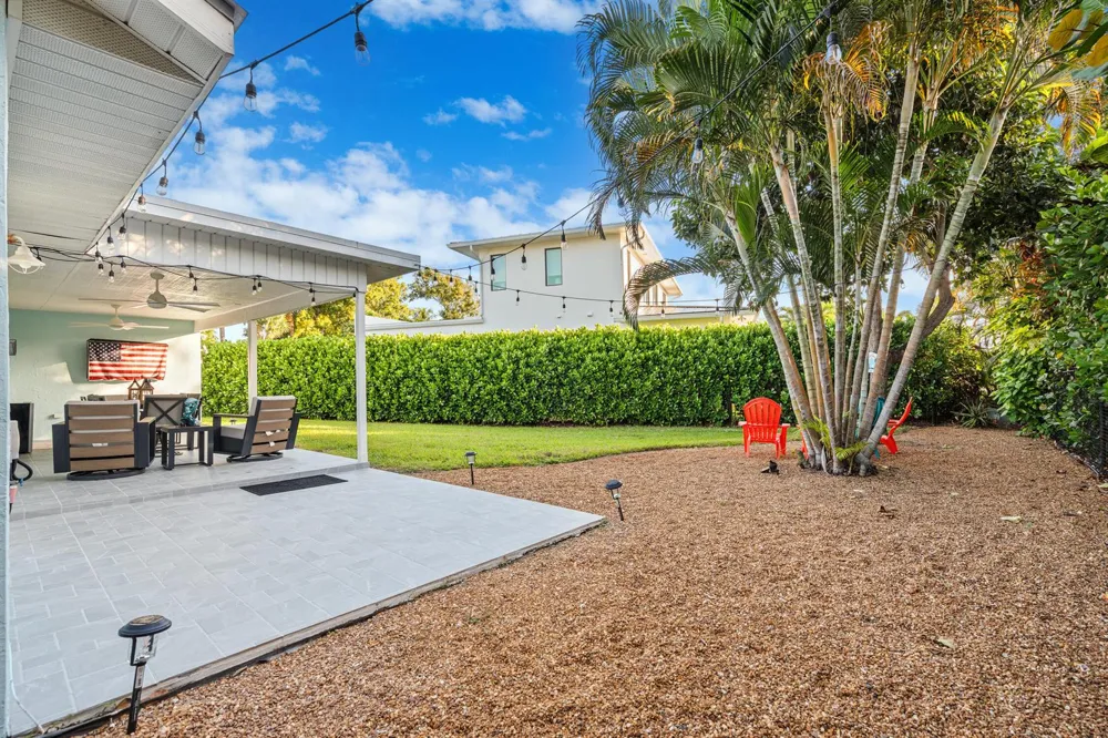 9165 SE Yacht Club Circle Hobe Sound, FL 33455