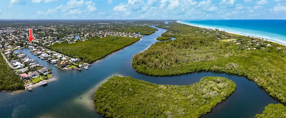 9165 SE Yacht Club Circle Hobe Sound, FL 33455