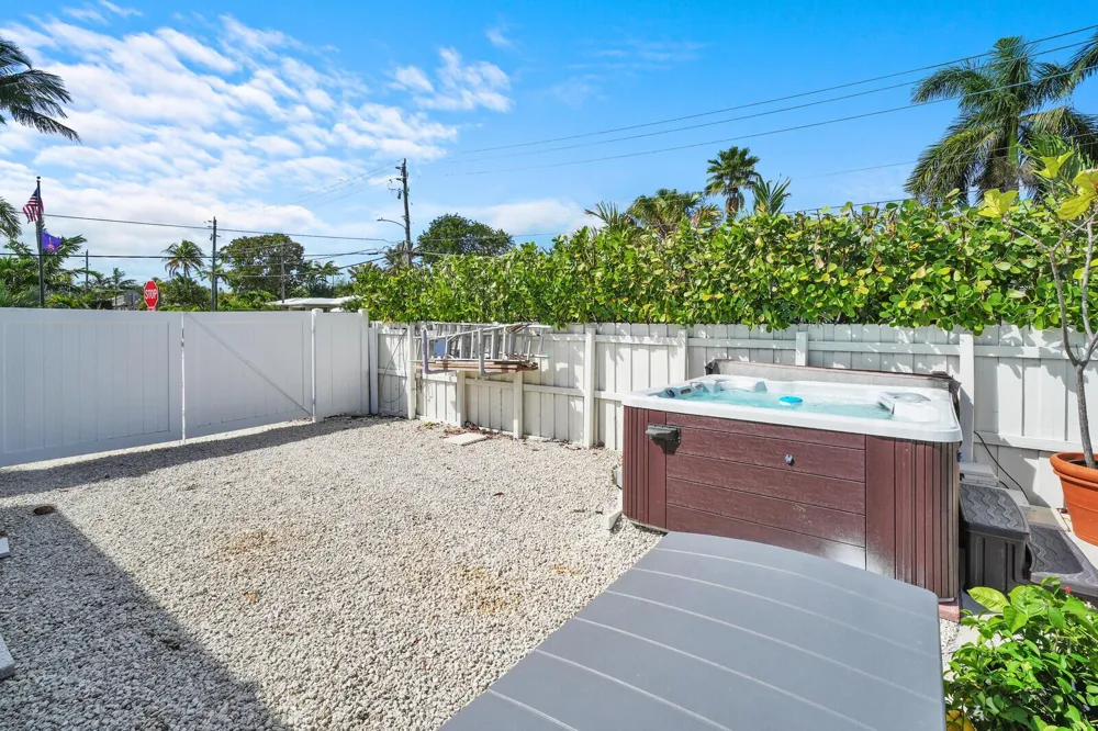 2824 NW 6th Avenue Wilton Manors, FL 33311
