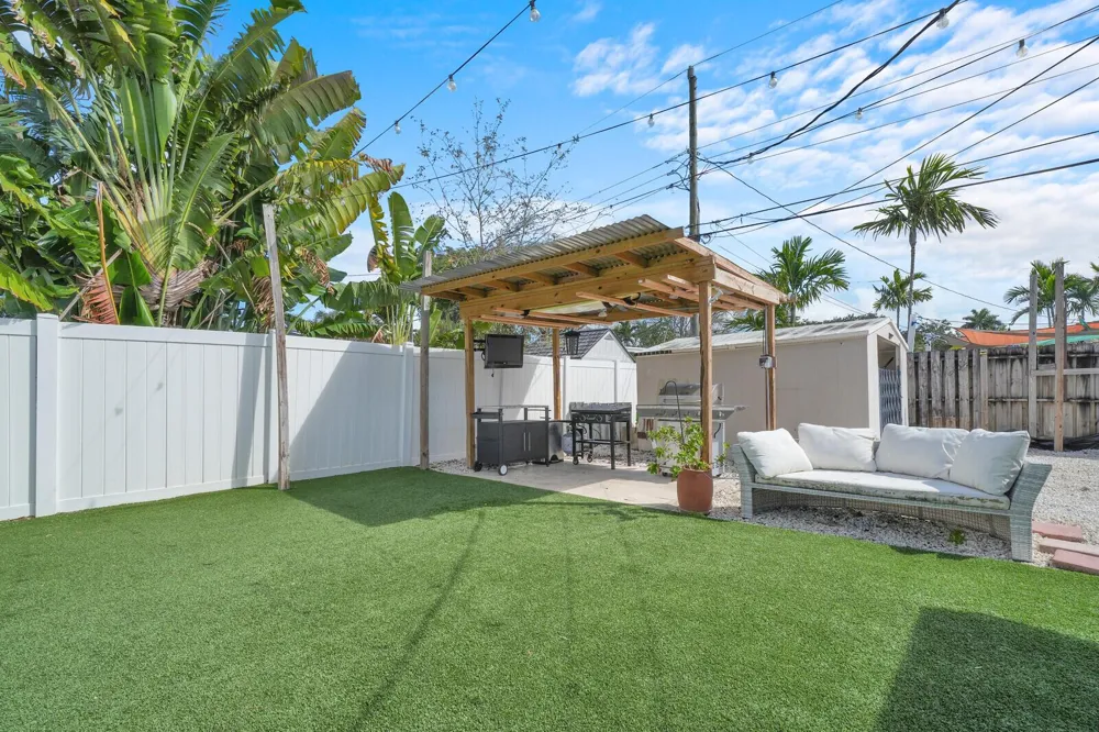 2824 NW 6th Avenue Wilton Manors, FL 33311