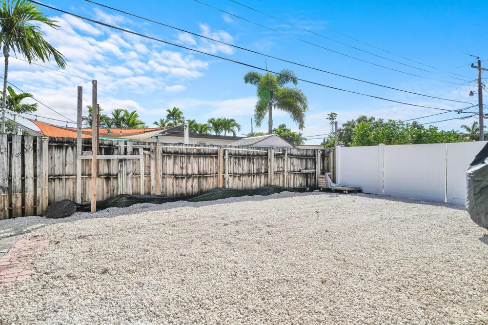 2824 NW 6th Avenue Wilton Manors, FL 33311