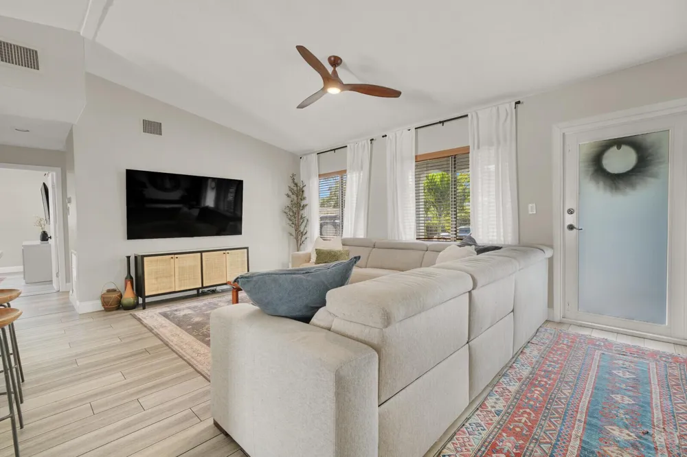 2824 NW 6th Avenue Wilton Manors, FL 33311