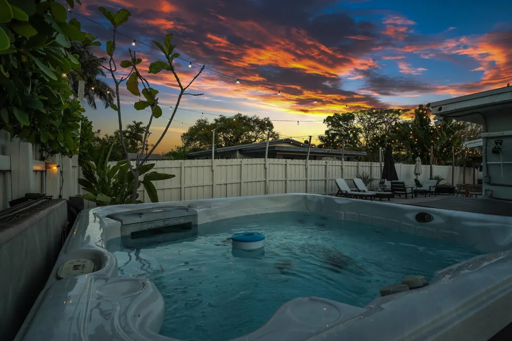 2824 NW 6th Avenue Wilton Manors, FL 33311