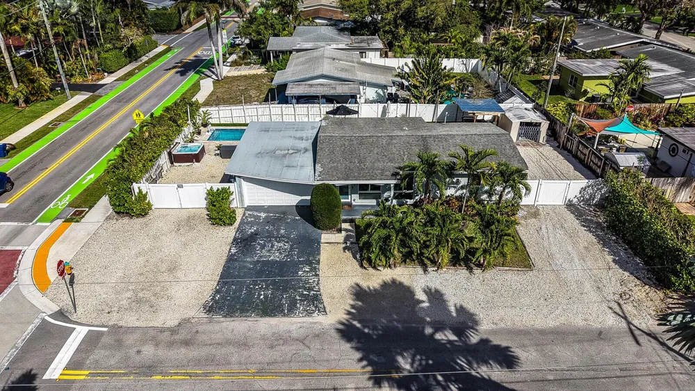 2824 NW 6th Avenue Wilton Manors, FL 33311