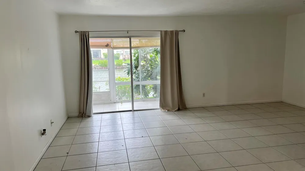 1860 Robalo Drive #104 Vero Beach, FL 32960