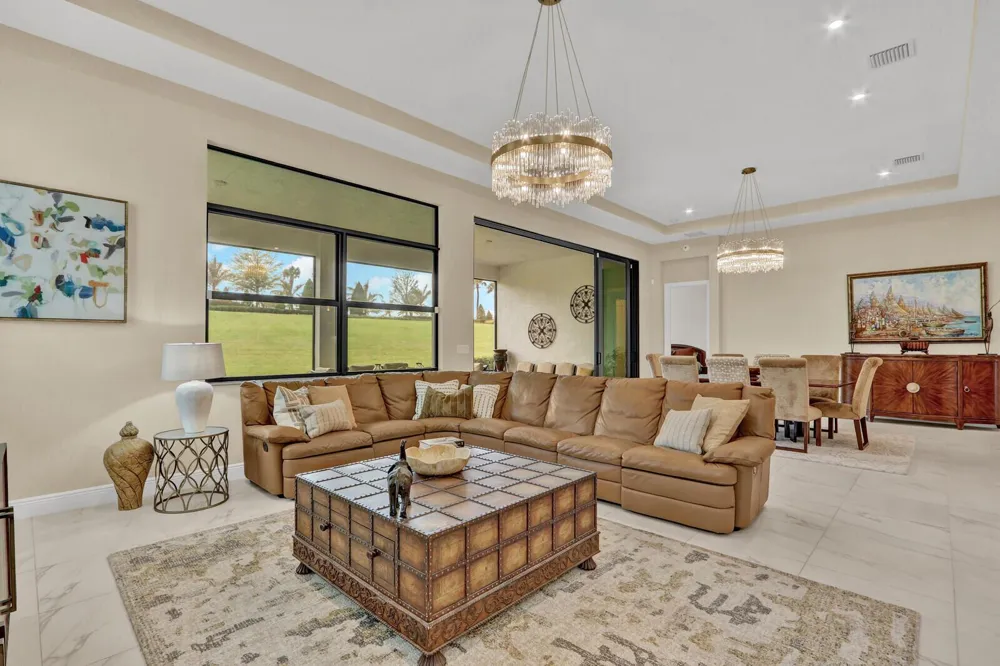 9204 SW Arco Way Port St. Lucie, FL 34987