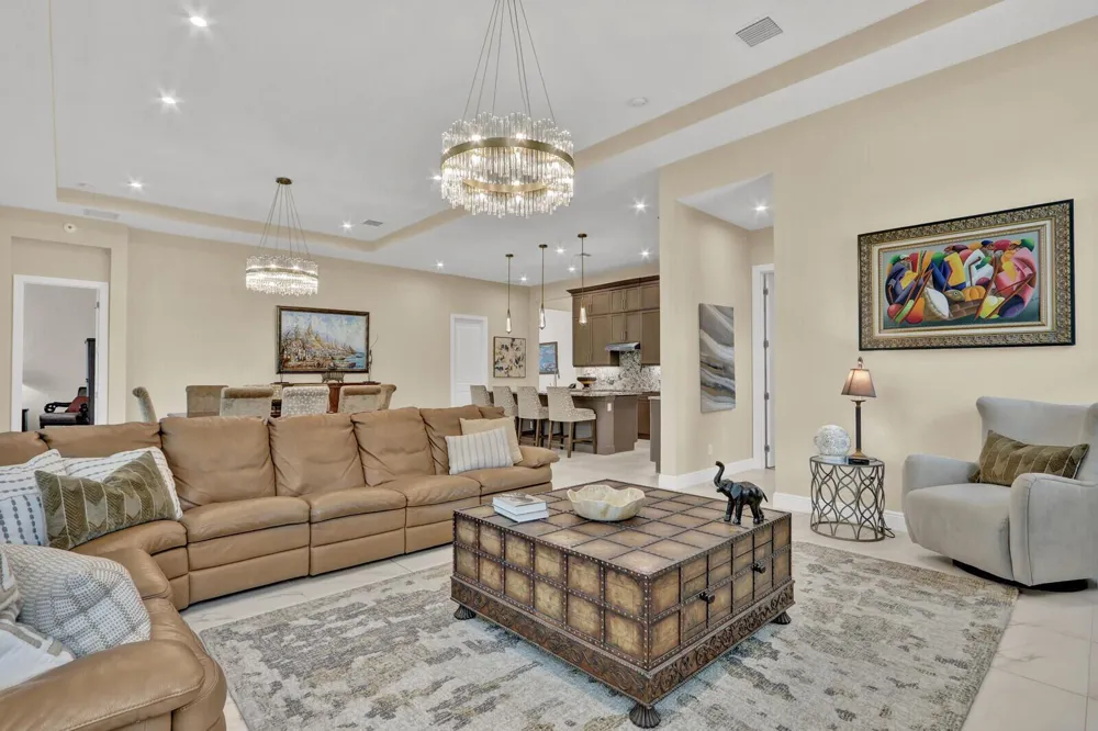 9204 SW Arco Way Port St. Lucie, FL 34987